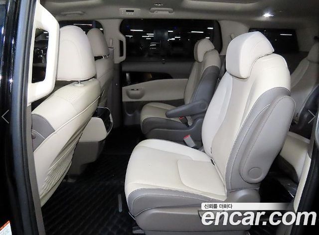 Kia Canival 2025 — photo 7