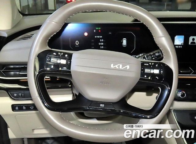 Kia Canival 2025 — photo 8