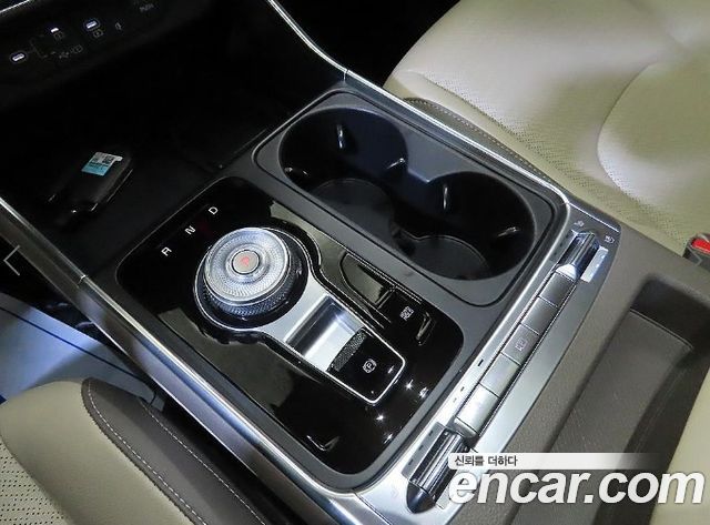 Kia Canival 2025 — photo 12