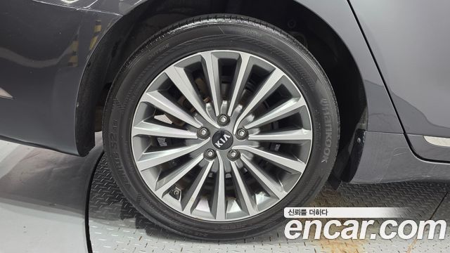 Kia K7 2019 — photo 5