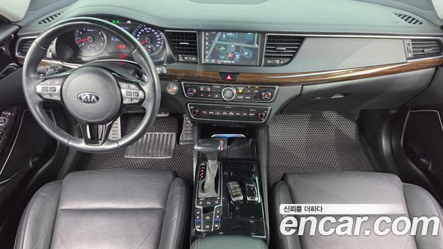 Kia K7 2019 — photo 10