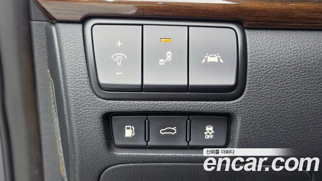 Kia K7 2019 — photo 18