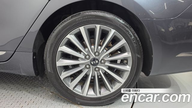 Kia K7 2019 — photo 7