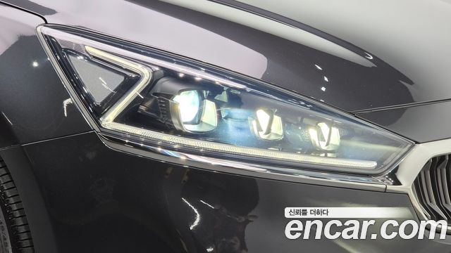 Kia K7 2019 — photo 8