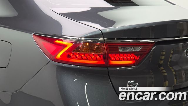 Kia K7 2019 — photo 9