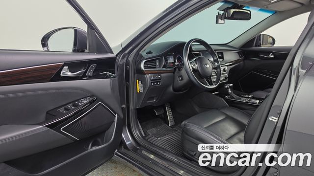 Kia K7 2019 — photo 16