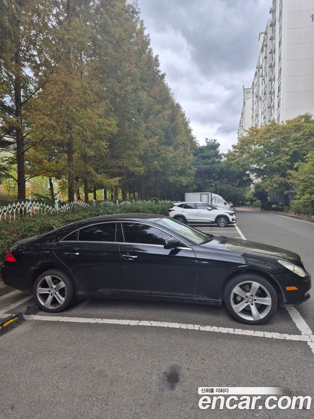 Mercedes-Benz CLS-Class 2010 — photo 4