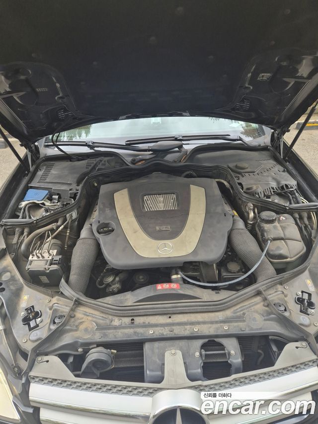Mercedes-Benz CLS-Class 2010 — photo 18
