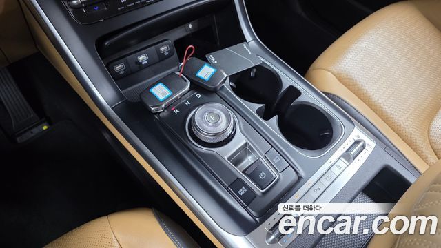 Kia Canival 2021 — photo 12