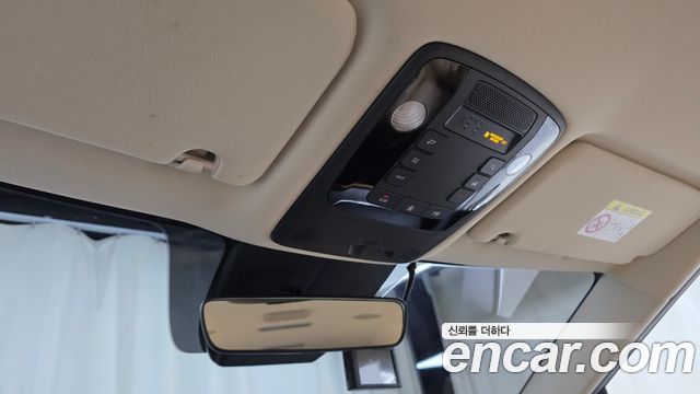 Kia Canival 2021 — photo 22