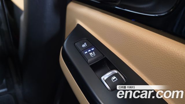 Kia Canival 2021 — photo 24