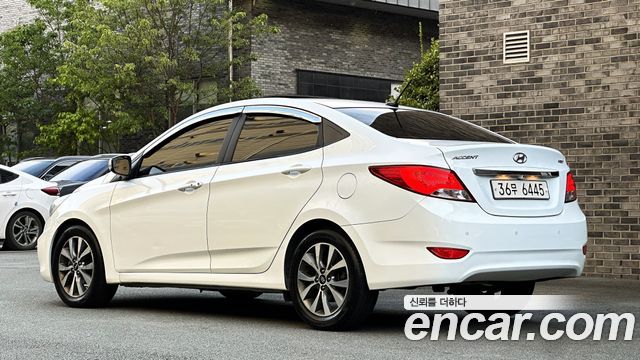 Hyundai Accent 2015 — photo 4