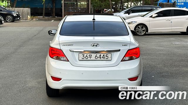 Hyundai Accent 2015 — photo 6