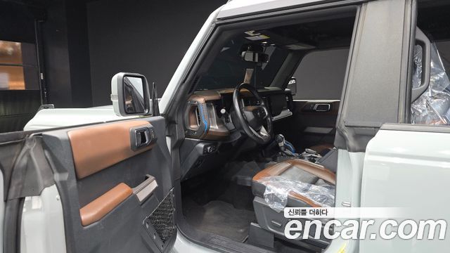 Ford Bronco 2022 — photo 13
