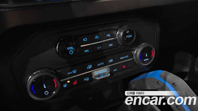 Ford Bronco 2022 — photo 29
