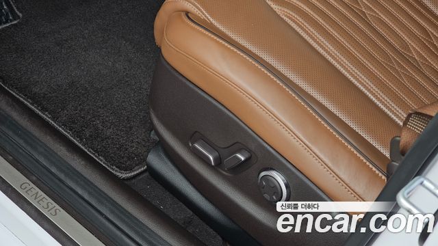 Genesis G80 2022 — photo 31