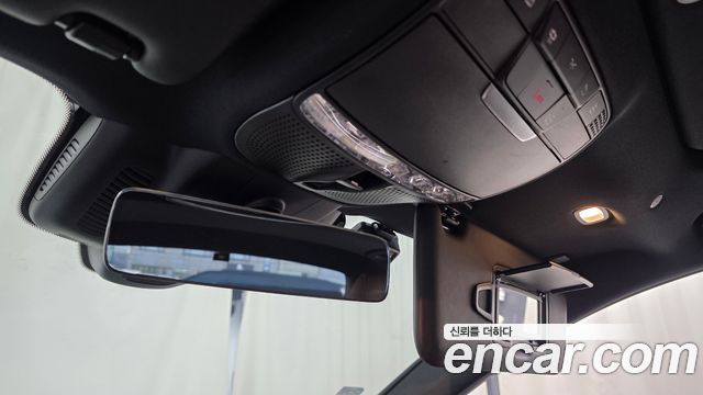 Mercedes-Benz E-Class 2021 — photo 27