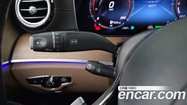 Mercedes-Benz E-Class 2021 — photo 29