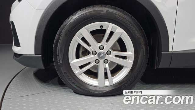Audi Q3 2020 — photo 5