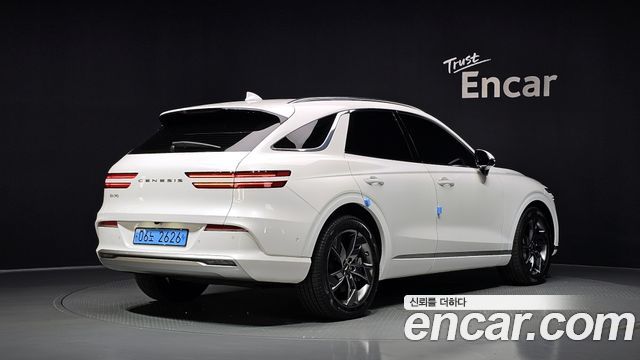 Genesis GV70 2022 — photo 2