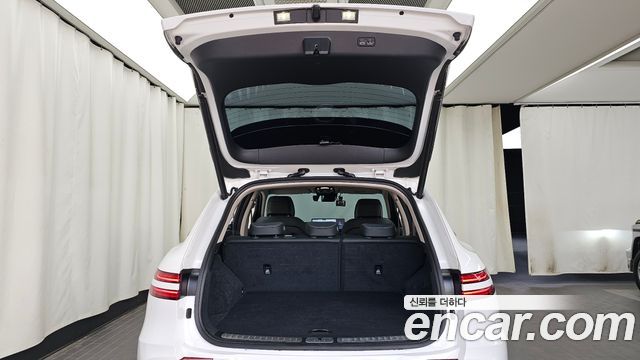 Genesis GV70 2022 — photo 20