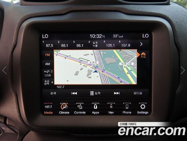 Jeep Renegade 2020 — photo 13