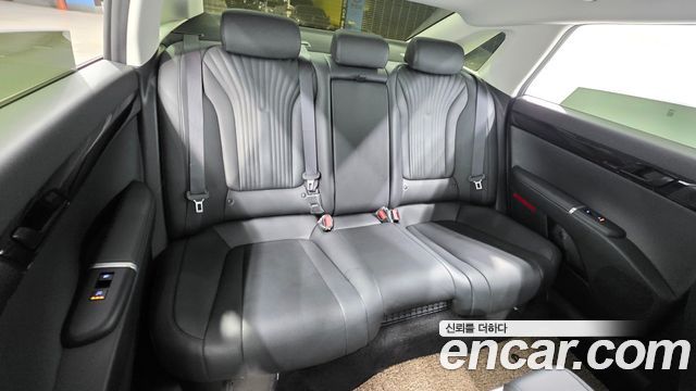 Hyundai Grandeur 2023 — photo 17