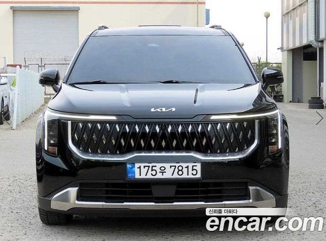 Kia Canival 2025 — photo 1