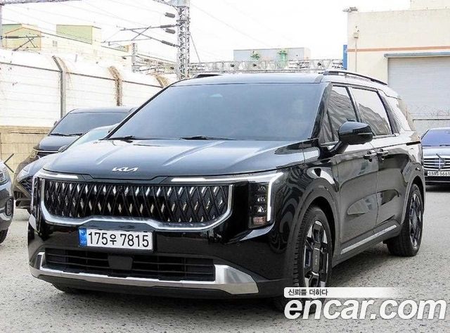 Kia Canival 2025 — photo 2