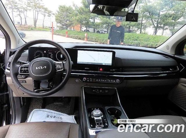Kia Canival 2025 — photo 8