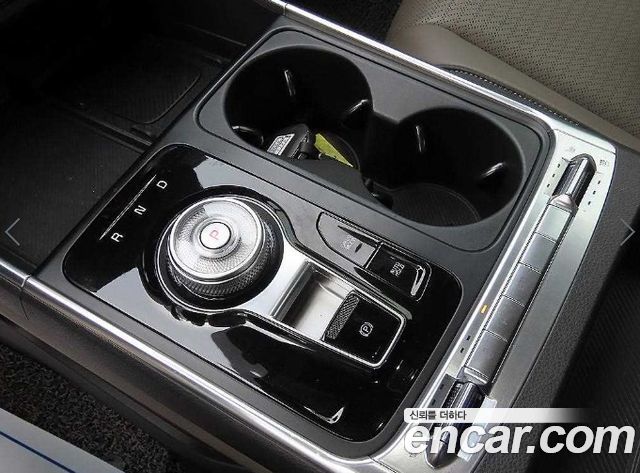Kia Canival 2025 — photo 11