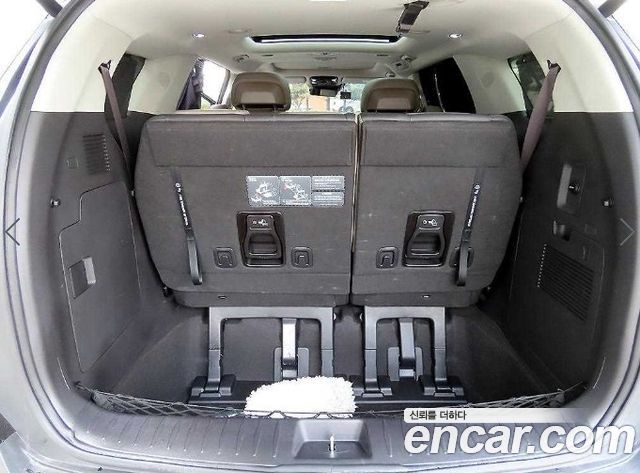 Kia Canival 2025 — photo 16