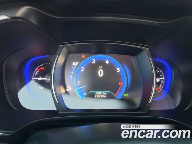 Renault Korea QM6 2021 — photo 11
