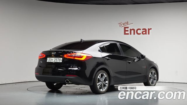 Kia K3 2015 — photo 2