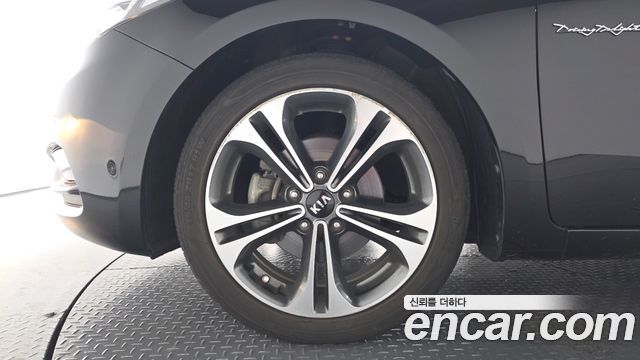 Kia K3 2015 — photo 5
