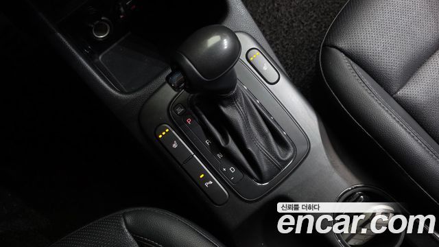 Kia K3 2015 — photo 9