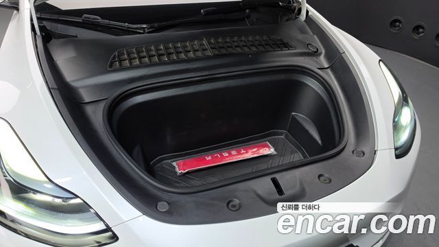 Tesla Model Y 2023 — photo 6