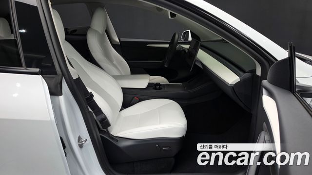 Tesla Model Y 2023 — photo 16