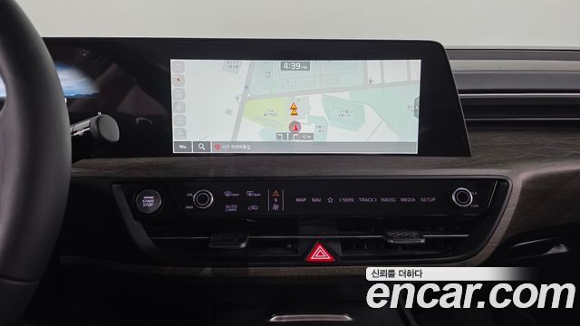 Kia K8 2023 — photo 12