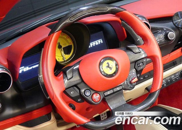 Ferrari F8 2021 — photo 13
