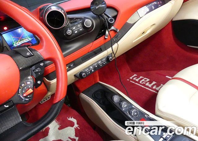 Ferrari F8 2021 — photo 14