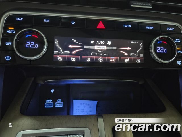 Genesis GV80 2021 — photo 18
