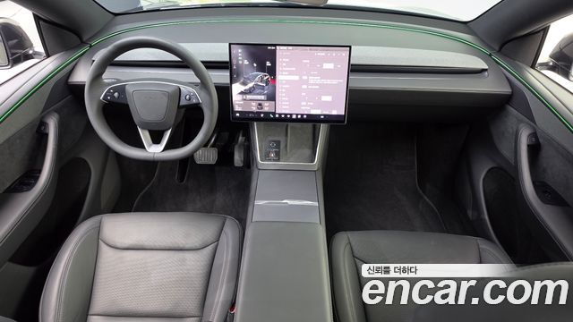 Tesla Model Y 2026 — photo 10