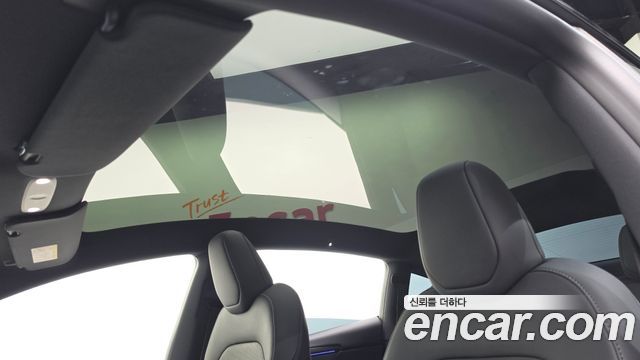 Tesla Model Y 2026 — photo 25