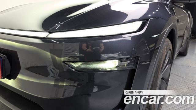 Tesla Model Y 2026 — photo 8