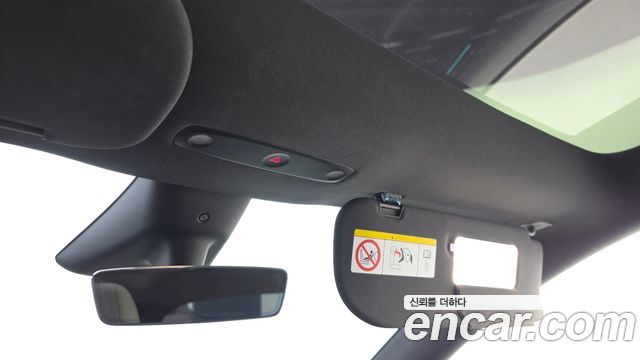 Tesla Model Y 2026 — photo 27