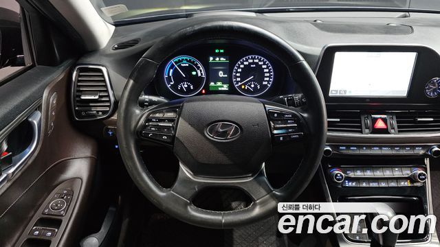 Hyundai Grandeur 2018 — photo 12
