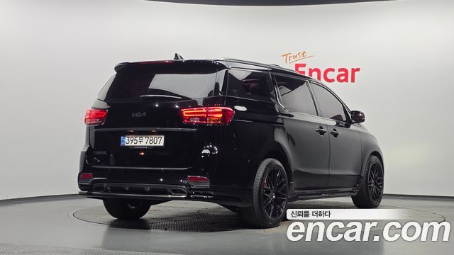 Kia Canival 2020 — photo 2