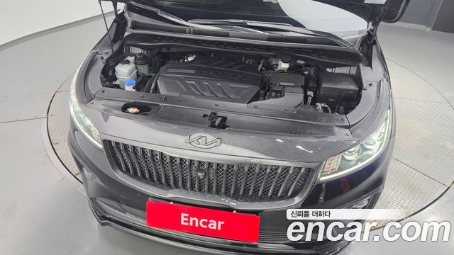 Kia Canival 2020 — photo 6