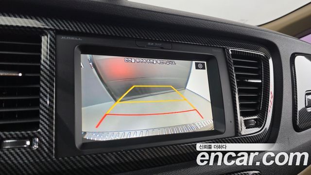 Kia Canival 2020 — photo 21